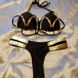 Nwot 2pc Bikini size Small